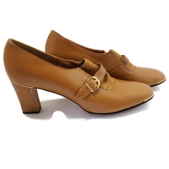 Amano Shoes - Amano lady dou last vintage retro tan heels